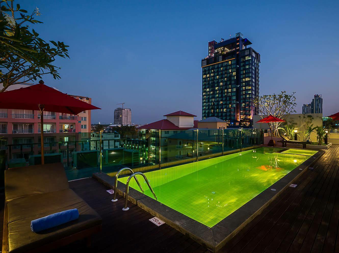 Sunshine Hip Hotel Pattaya Esterno foto